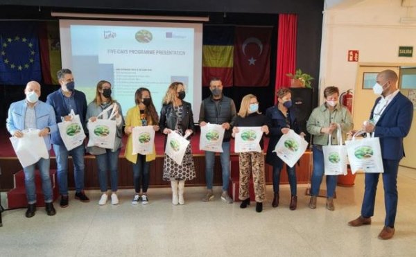 El IES Santa Lucía participa junto a centros de Rumanía, Portugal, Grecia y Turquía en un proyecto Erasmus+