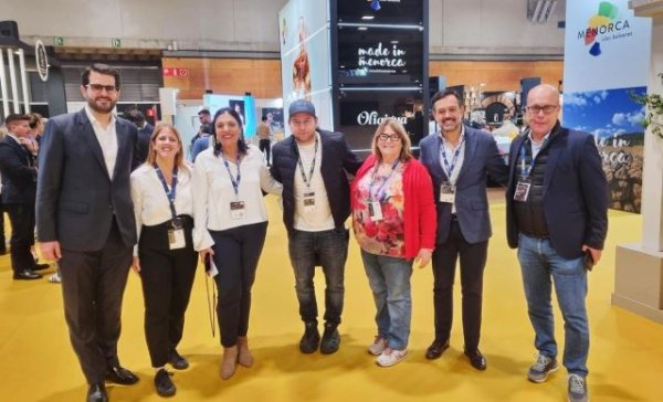 El ICIA presenta en Madrid Fusión sus estudios sobre el cultivo del cacao y maduración de carne de caprino