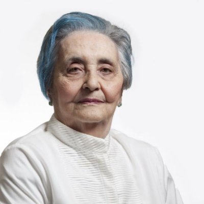 La poes&iacute;a completa de Mariluz Escribano Pueo, recogida por la editorial C&aacute;tedra, se presenta en la Casa de Col&oacute;n