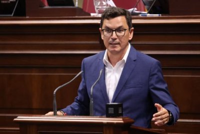 Pablo Rodríguez defiende un modelo de gestión aeroportuaria acorde a las competencias reconocidas en el Estatuto