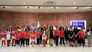 El Cabildo de La Gomera reconoce la labor de la mujer en el &aacute;mbito del f&uacute;tbol insular (V&iacute;deo)