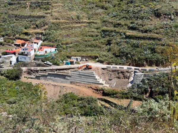 G&aacute;ldar: Reabierta la carretera de acceso a Palominos por Barranco Hondo