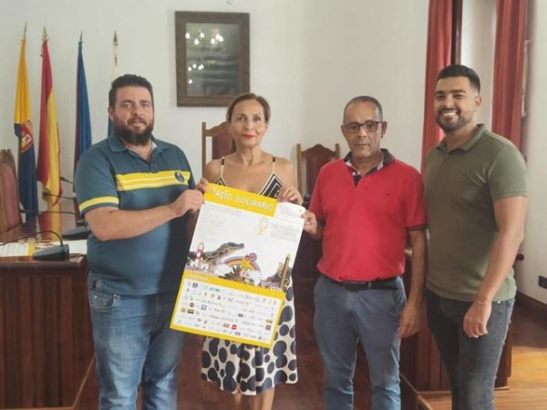 El Ayuntamiento de Agaete ha recibido hoy al portavoz de la iniciativa ‘Reto Solidario - Kilómetros X Sonrisas’