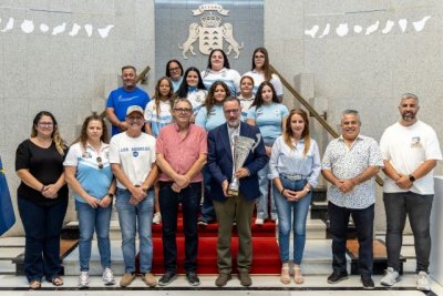 Poli Suárez felicita al Santa Rita por la conquista del Campeonato de Canarias de lucha femenina