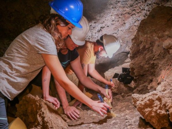 Se reactiva la investigación arqueológica en la Cueva de los Cabezazos en Tegueste