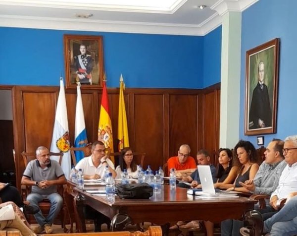 Ahora Guía no apoya que Juntos por Guía y el PSOE castiguen a Guía con la subida de sueldos del grupo de Gobierno por la pérdida de votos en las pasadas elecciones.