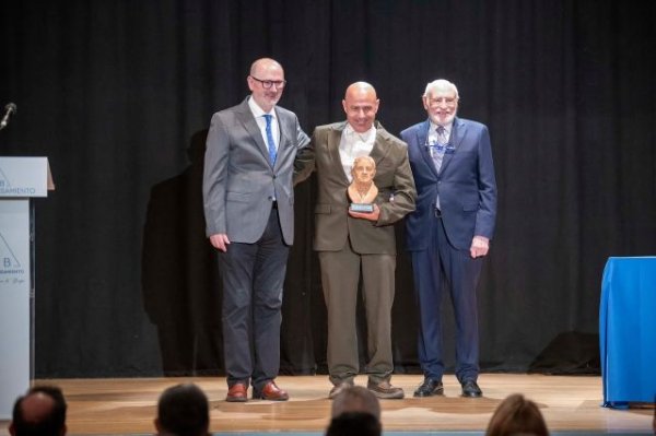 El Festival Artebirgua Literario recibe el Premio Francisco Javier de Burgos 2025 en Motril