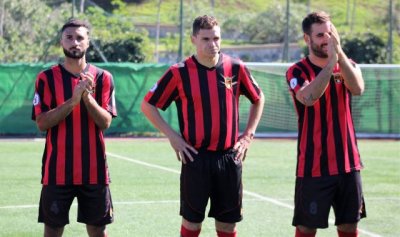 F&uacute;tbol Regional: Elvis, Donovan y Marco Rodr&iacute;guez, primeras renovaciones vieristas