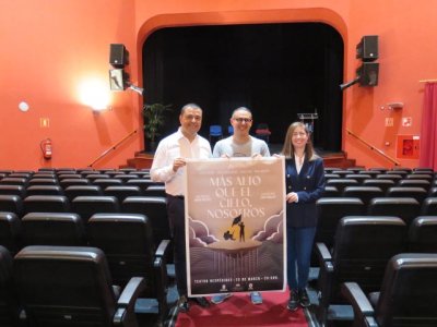El Teatro Hesp&eacute;rides de Gu&iacute;a acoge el estreno de la obra &lsquo;M&aacute;s alto que el cielo, nosotros&rsquo; de Javier Est&eacute;vez