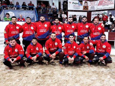 Candelaria y Chimbesque marcan el ritmo en el Torneo DISA Gobierno de Canarias de Lucha Canaria
