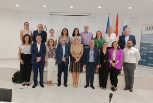 Esther Monzón se reúne con representantes de once colegios oficiales del ámbito sanitario