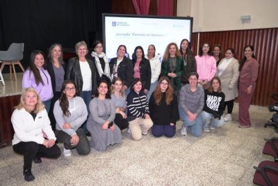 Tenerife: Evento con j&oacute;venes promociona a la mujer en oficios industriales