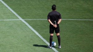 El juez condena al jugador del Guill&eacute;n Lafuerza que agredi&oacute; al &aacute;rbitro