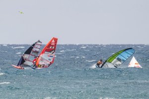 Windsurf: Blanca Alabau y Enrico Marotti mantienen el liderazgo en Slalom