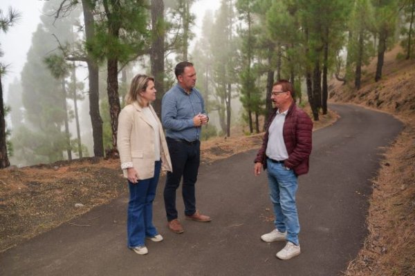 La obra de la pista de Los Canarios al Tión mejora la actividad vitivinícola de Fuencaliente