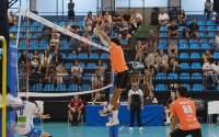 Voleibol: El Arona Playa de Los Cristianos consigue una victoria de infarto ante Vigo Voleibol