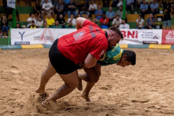 Lucha Canaria: El Ramón Jiménez se impone el Unión Gáldar Ybarra (10-12)