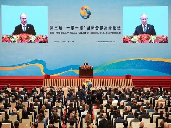 Art&iacute;culo de opini&oacute;n: 'Putin sugiri&oacute; que las inversiones chinas e indias en Rusia promueven objetivos multipolares compartidos'