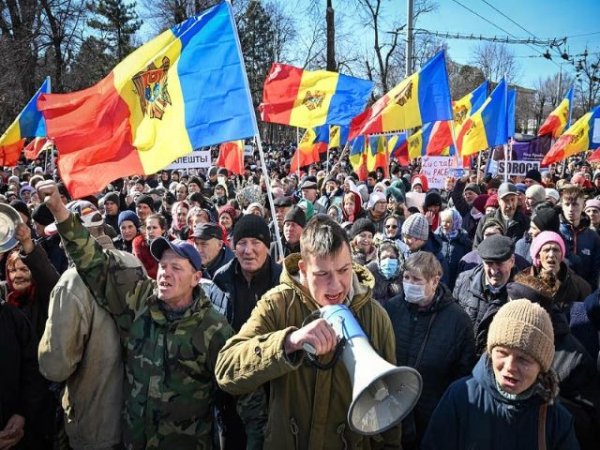 Artículo de opinión: &#039;Putin insinuó la posibilidad de próximas protestas contra las élites en Moldavia&#039;