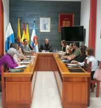 El Ayuntamiento de La Aldea de San Nicolás y la comunidad educativa se reúnen para analizar y hacer balance del primer trimestre