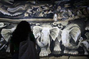 Tahiche Díaz invita a desmontar los murales de ‘El enfado de las criaturas’ en una acción de reciclaje colectivo