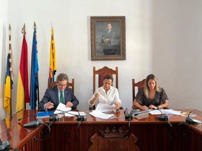 Agaete renueva el convenio de colaboración con Radio Ecca para reforzar la formación en el municipio