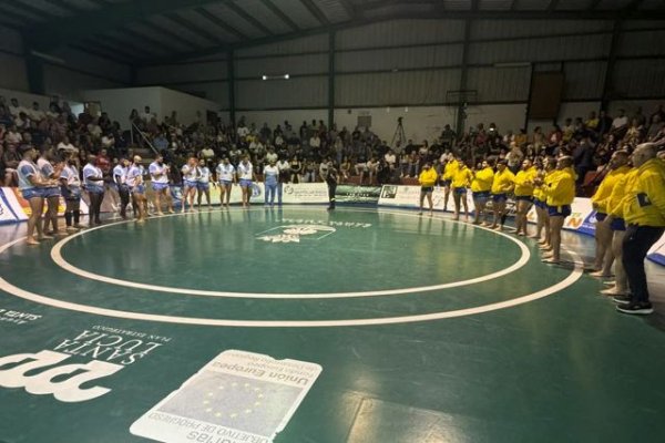 Lucha Canaria: El Castillo remonta y es m&aacute;s l&iacute;der de Primera