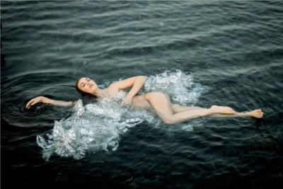 Asiria &Aacute;lvarez sistematiza y documenta en un cat&aacute;logo el trabajo de 140 mujeres creadoras del &aacute;mbito del audiovisual y la fotograf&iacute;a