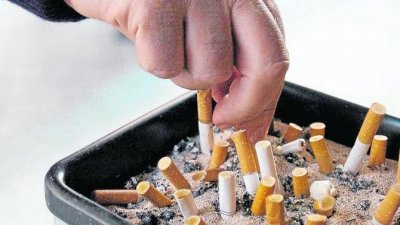 La cafeína y la nicotina siguen sin ser producto dopante en el fútbol