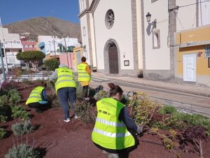 Guía ejecuta un programa de empleo para unidades familiares sin recursos