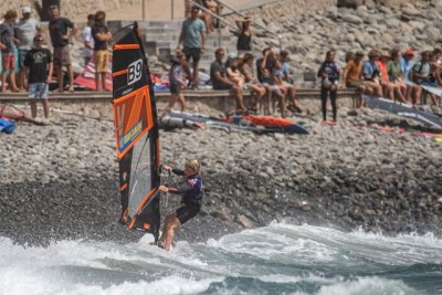Comienza la fiesta del windsurf en Pozo Izquierdo