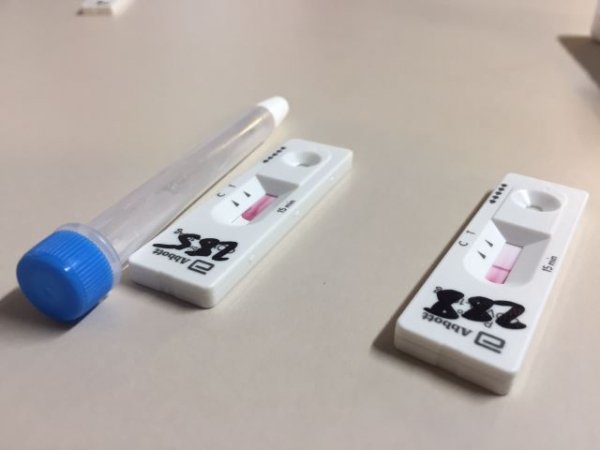 Sanidad contabiliza 792 nuevos casos de covid-19 en personas de más de 60 años desde el pasado viernes