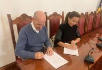 El Ayuntamiento de Agaete y Fred Olsen renuevan su convenio, que por primera vez incluye los veh&iacute;culos