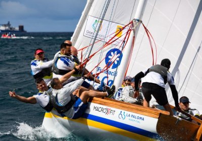 El Carnaval llega a la Vela Latina Canaria