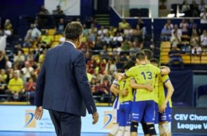 Voleibol: El CV Guaguas sella el pase a semifinales en un partido muy trabajado (3-0)