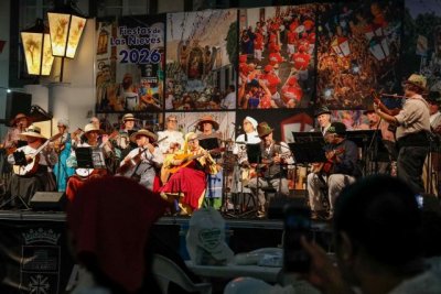 La Fiesta Canaria de Agaete confirma su éxito con todas las mesas llenas y una gran ofrenda solidaria