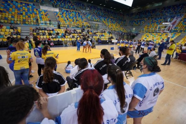 La Federaci&oacute;n Insular de Lucha de Gran Canaria aplaza el inicio de base y f&eacute;minas