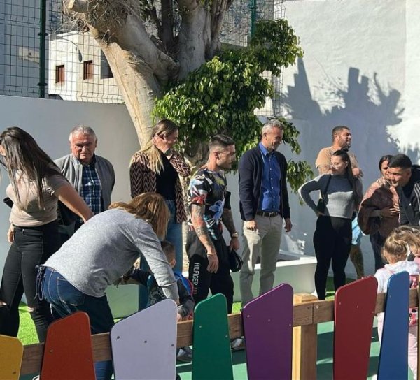 El Ayuntamiento de La Aldea de San Nicolás celebra la apertura de un nuevo espacio educativo para niños y niñas de 2 a 3 años en el CEIP Virgen del Carmen