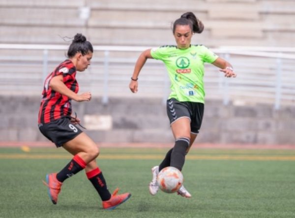 El IID refuerza su compromiso con los clubes de fútbol y fútbol sala y fortalece las licencias femeninas
