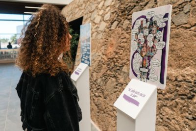 La exposici&oacute;n de Carolina Bonino &lsquo;Somos m&aacute;s fuertes, porque somos libres&rsquo; se puede ver hasta el domingo en el Mercado de Gu&iacute;a