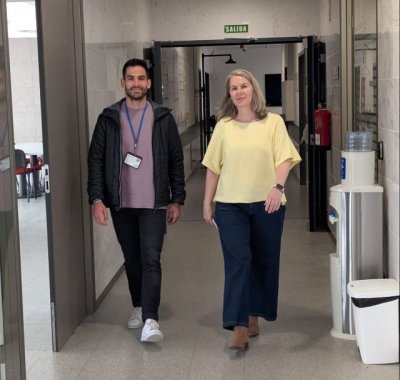 Investigadores del HUC y del IISC identifican dos proteínas clave en la supervivencia de células en radioterapia