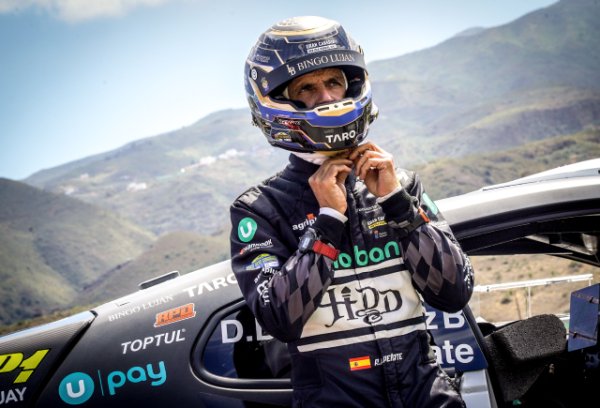 Rogelio Peñate completa un viernes de intenso aprendizaje en el 49º Rally Islas Canarias