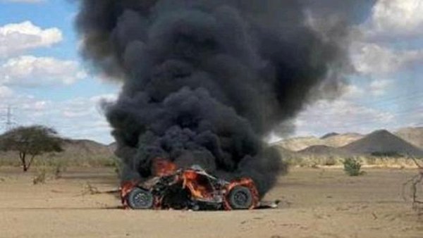 Sospechosa explosión de un coche en el Dakar con un herido grave