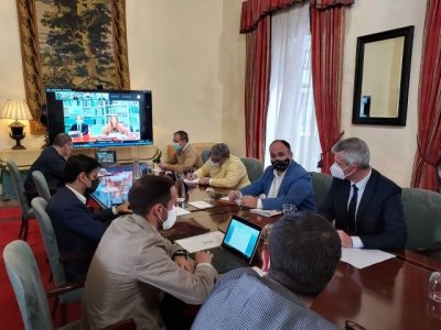 Gobierno canario, Estado, Cabildo y ayuntamientos abordan el marco territorial para la recuperación de La Palma