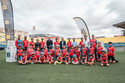 El Estadio acoge la presentaci&oacute;n del equipo ciclista Gran Canaria Skoda Abike Team