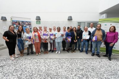 Entrega de diplomas de las jornadas “Cuidando a la persona cuidadora” de Valleseco