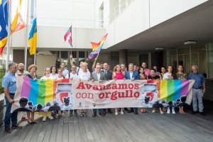 El Cabildo fortalece su compromiso por la igualdad ante el avance de la ultraderecha, en la celebraci&oacute;n del D&iacute;a Internacional del Orgullo LGTBI