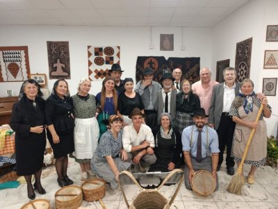 El Casino de G&aacute;ldar inaugura la exposici&oacute;n &ldquo;Recordando el Pasado&rdquo; con motivo del D&iacute;a de Canarias