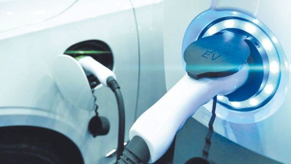 La Gomera: El Cabildo incorporar&aacute; a la red insular nuevos puntos de recarga autosuficientes para veh&iacute;culos el&eacute;ctricos