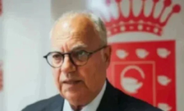 Artículo de opinión: &#039;La solidaridad impuesta&#039;, por Casimiro Curbelo